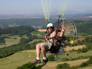  摩泽尔滑翔伞学校 